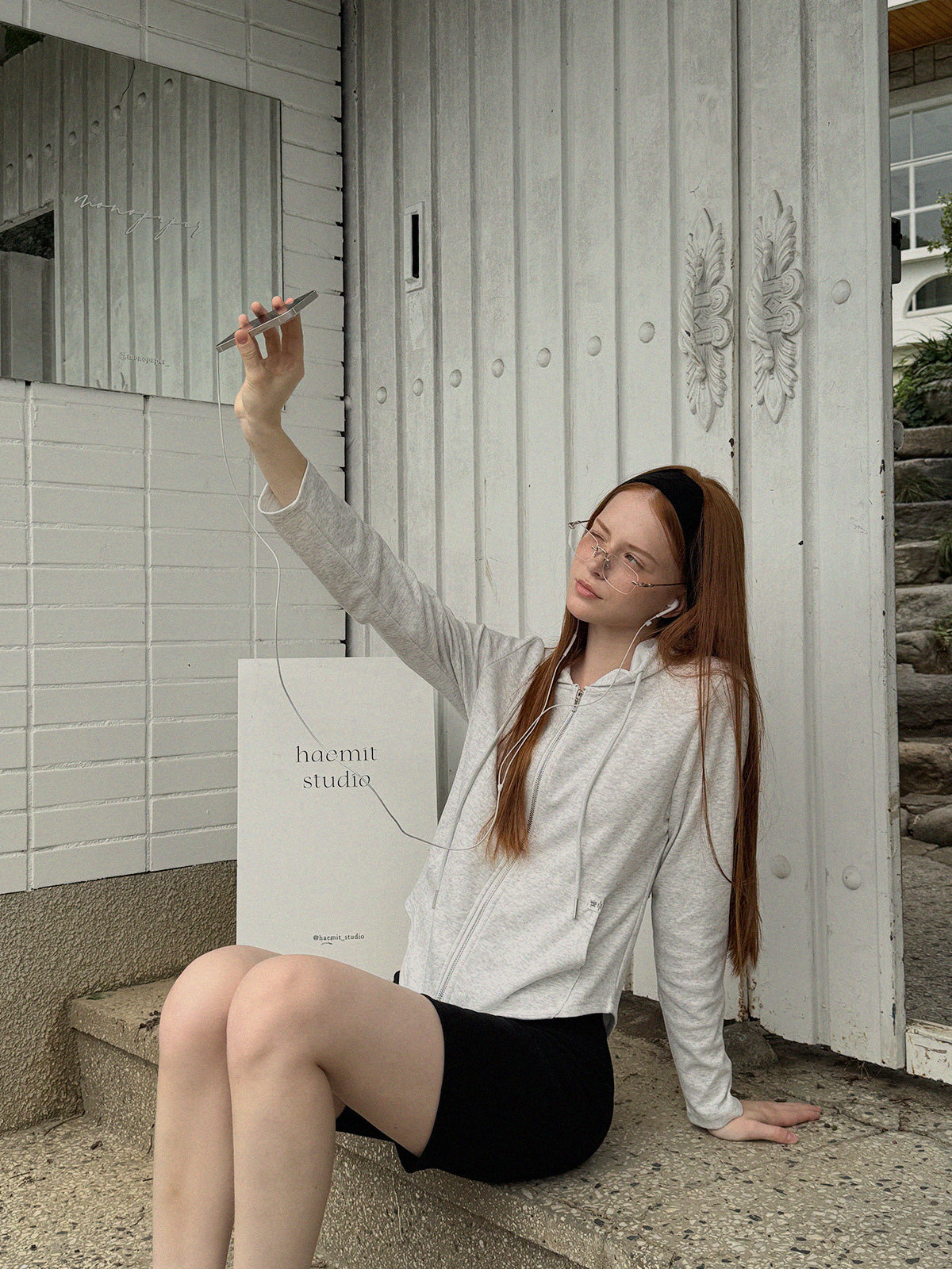 【TWEE】Baeky Round Hood Zip-Up